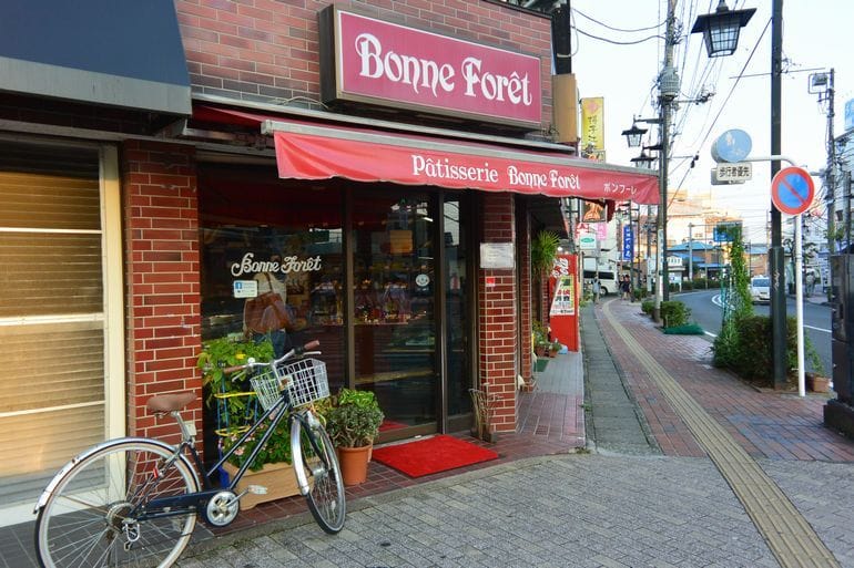 伊勢原店